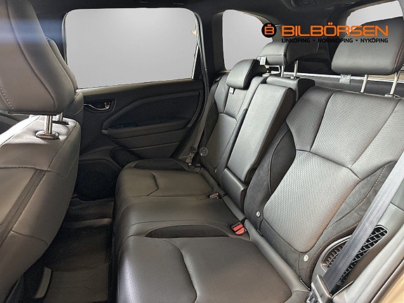 Subaru Forester 9 of 18