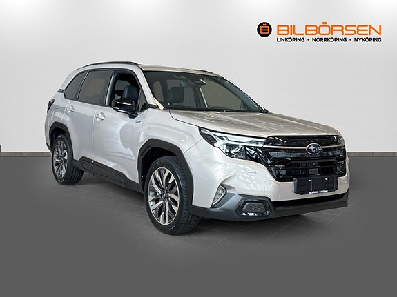 Subaru Forester 3 of 18