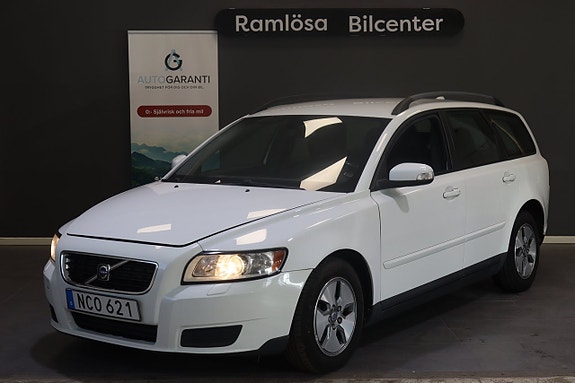 Volvo V50 4 of 20