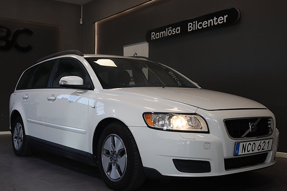 Volvo V50 8 of 20