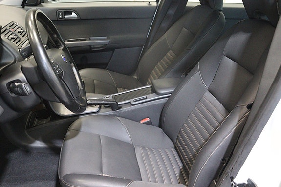 Volvo V50 17 of 20