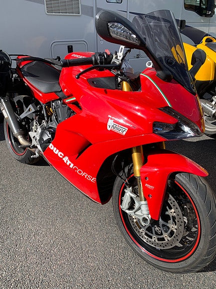 Ducati SuperSport 3 of 6