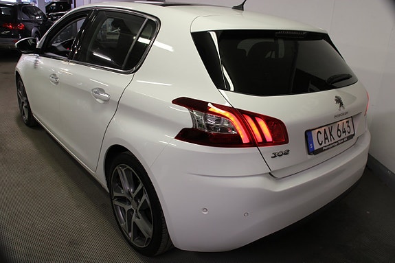 Peugeot 308 11 of 16