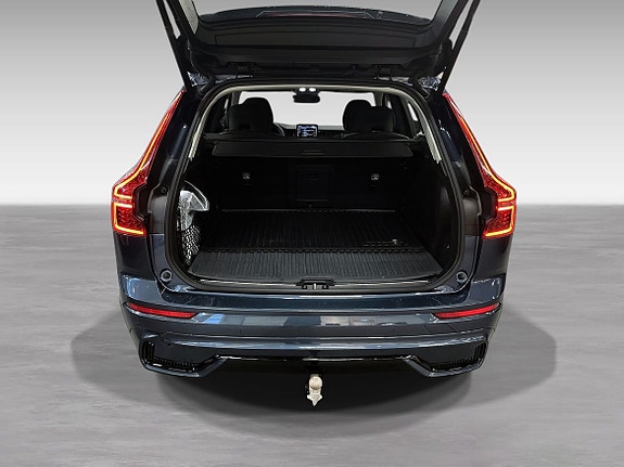Volvo XC60 11 of 16