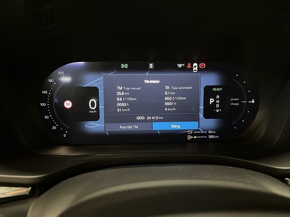 Volvo XC60 12 of 16