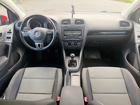 Volkswagen Golf VI 9 of 15