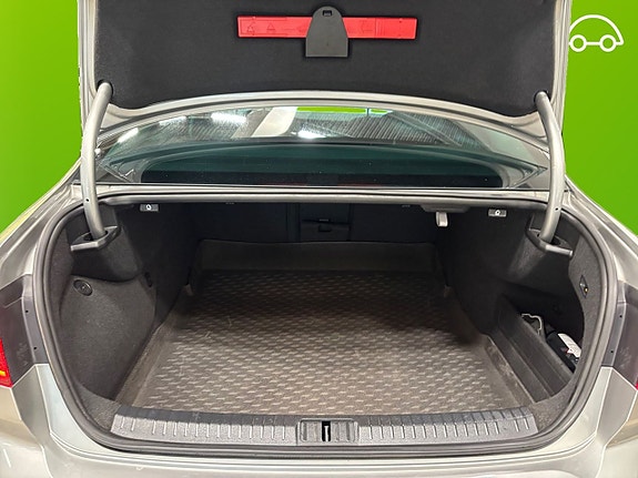 Volkswagen Passat 17 of 26