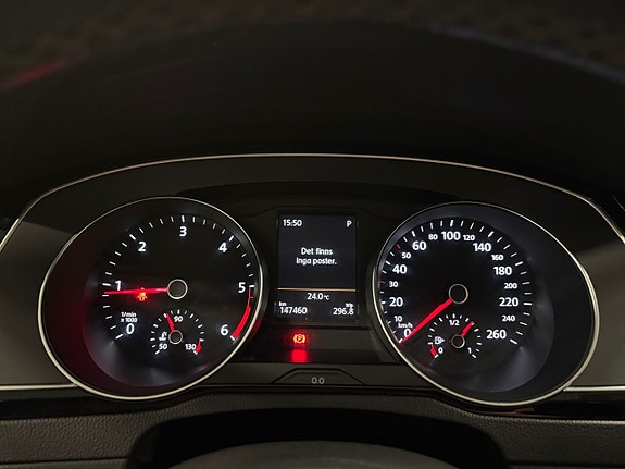 Volkswagen Passat 13 of 26
