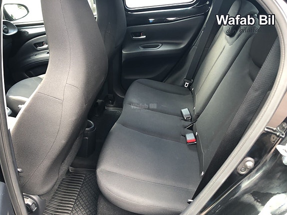 Toyota Aygo X 9 of 14