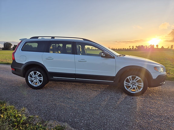 Volvo XC70 7 of 14