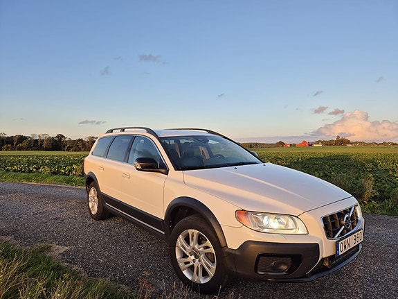Volvo XC70 8 of 14