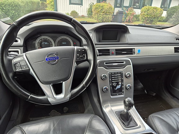 Volvo XC70 8 of 14