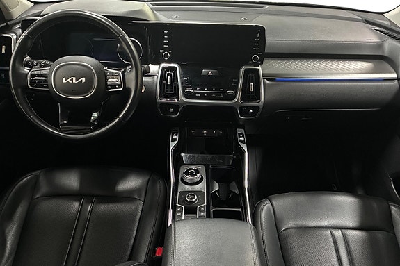 Kia Sorento 12 of 30