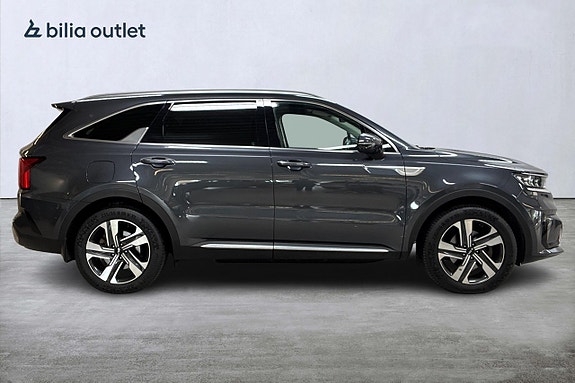 Kia Sorento 5 of 30