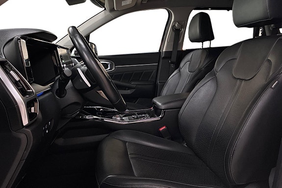 Kia Sorento 13 of 30