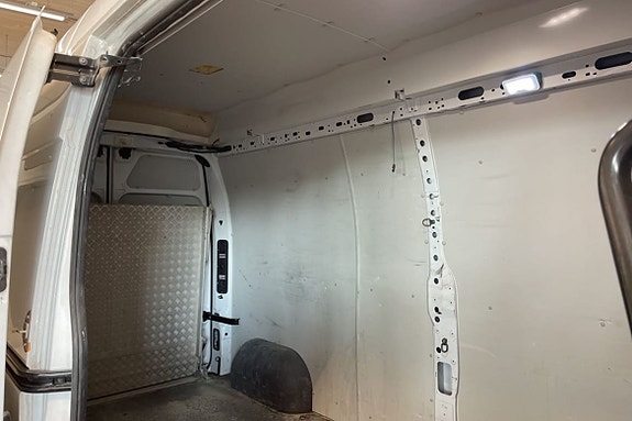 Renault Master 13 of 16
