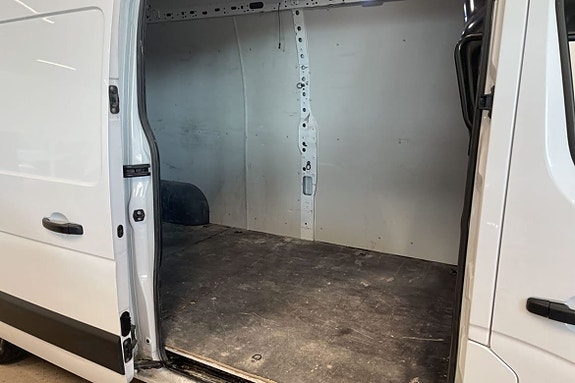 Renault Master 12 of 16