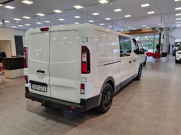Renault Trafic 4 of 18
