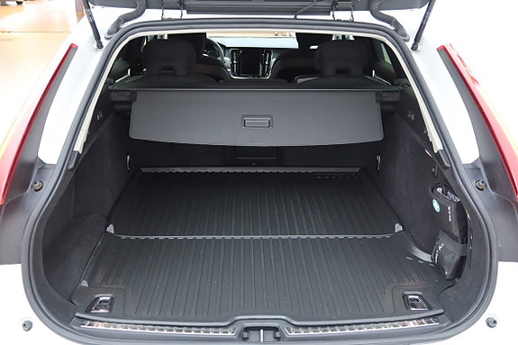 Volvo V90 20 of 20