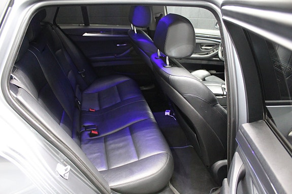 BMW 520d 13 of 16