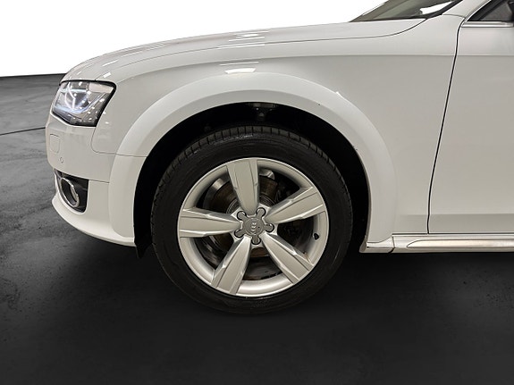Audi A4 allroad 16 of 17