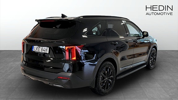 Kia Sorento 5 of 19