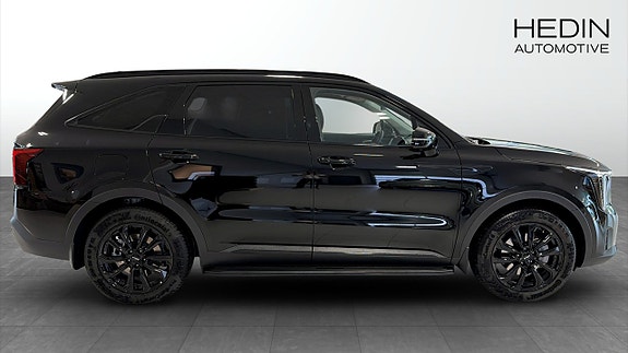 Kia Sorento 6 of 19