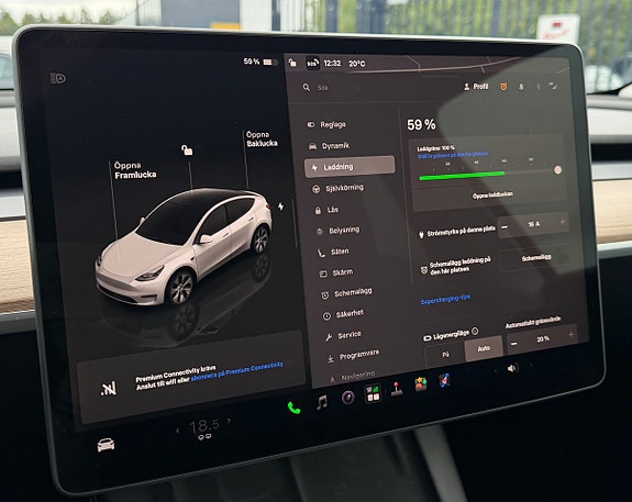 Tesla Model Y 22 of 30