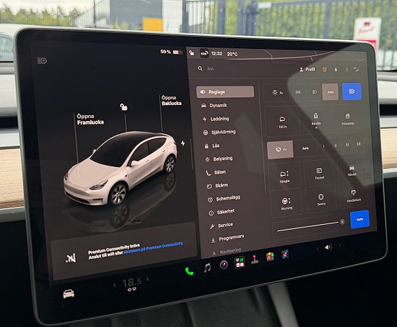 Tesla Model Y 20 of 30