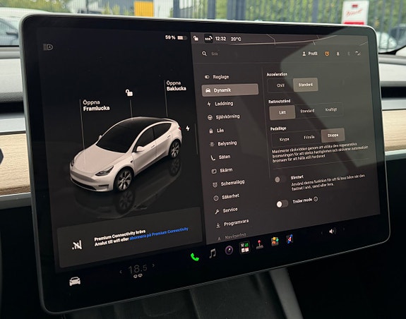Tesla Model Y 21 of 30