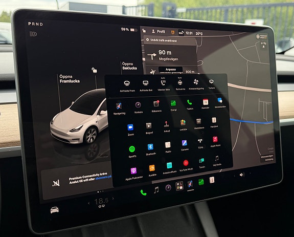 Tesla Model Y 16 of 30