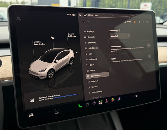 Tesla Model Y 28 of 30
