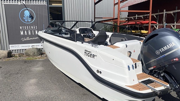 Silver Tiger DCz - Yamaha F150 Höstpris 3 of 7