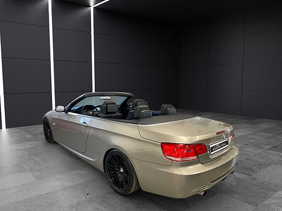 BMW 335i 4 of 15
