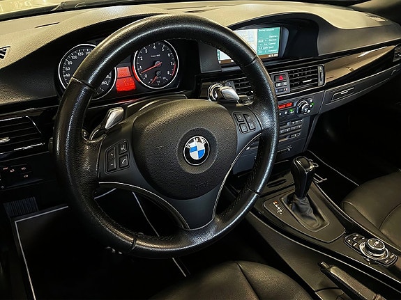BMW 335i 14 of 15