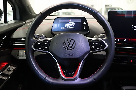 Volkswagen ID.4 GTX 16 of 30