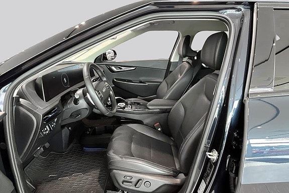 Kia EV6 8 of 20