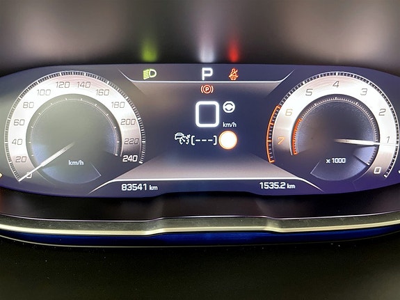 Peugeot 5008 8 of 16