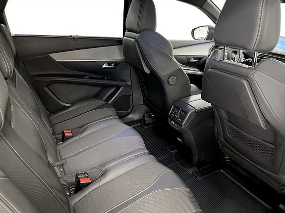 Peugeot 5008 13 of 16