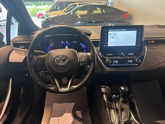 Toyota Corolla 6 of 14