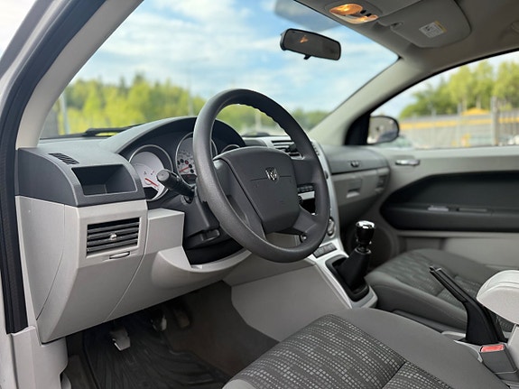 Dodge Caliber 4 of 16
