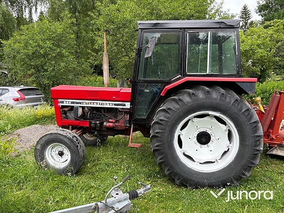Traktor Case IH 844 2 of 30