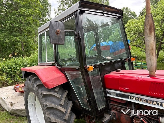Traktor Case IH 844 24 of 30