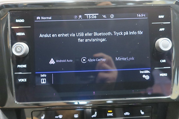 Volkswagen Passat Alltrack 13 of 14