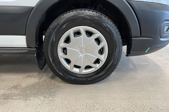 Ford Transit 14 of 17