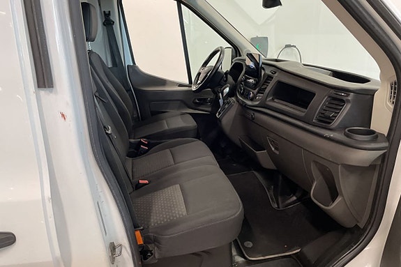 Ford Transit 13 of 17