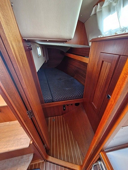 Hallberg-Rassy 31 Mk I 29 of 30