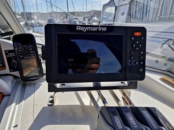 Hallberg-Rassy 31 Mk I 12 of 30