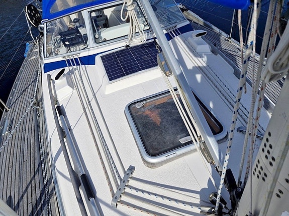 Hallberg-Rassy 31 Mk I 3 of 30