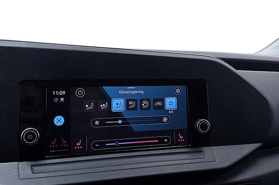 Volkswagen Caddy Maxi 26 of 30